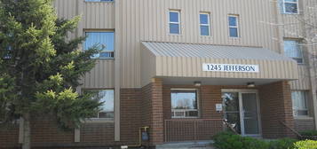 1245 Jefferson Ave #215, Winnipeg, MB R2P 0M3