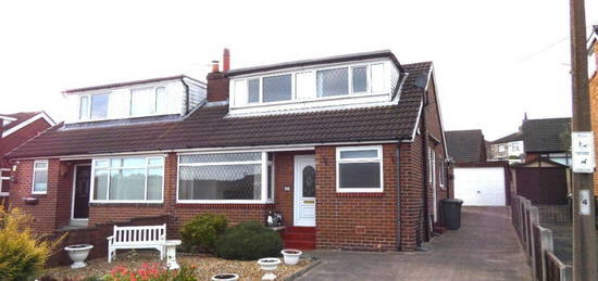 Bungalow to rent in Mazebrook Crescent, Gomersal, Cleckheaton BD19