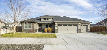 1184 Belmont Blvd, West Richland, WA 99353