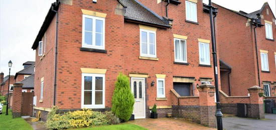 5 bedroom semi-detached house