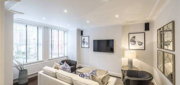 Flat to rent in Hamlet Gardens, London W6