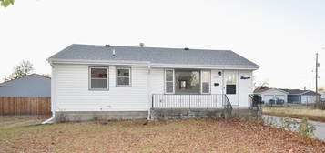 2004 13th Ave, Kearney, NE 68845