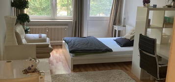 Ein Zimmer Apartment