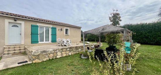 Villa de plain-pied  à vendre, 4 pièces, 3 chambres, 109 m²