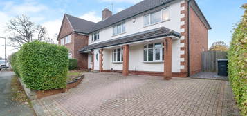 5 bed semi-detached house for sale