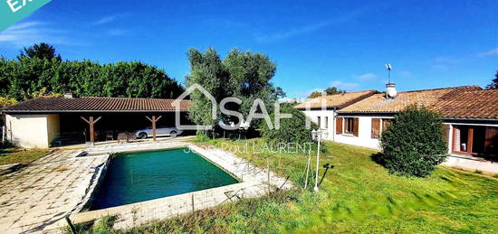 Maison de plain pied avec piscine et dépendance