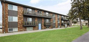 Metro Apartments at Wood River, Wood River, IL 62095