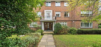 Flat for sale in Meadway Court, The Ridings, Ealing W5