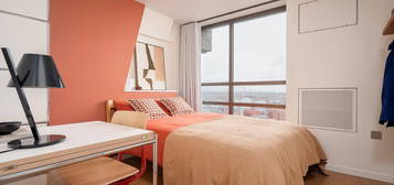 Flat to rent in Balfron Tower, 7 St Leonards Road, London E14