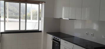 Arrendamento de Apartamento T2 ,   N8-5, 69