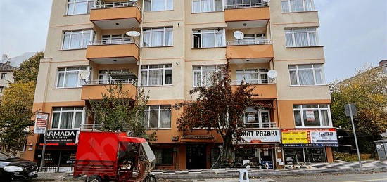 DAB GAYRİMENKUL'DEN BAHÇELİEVLER MH'DE BAKIMLI SATILIK 3+1 DAİRE