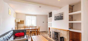 3 bed end terrace house to rent