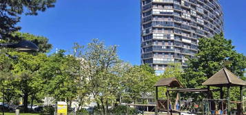 Lifestyle Appartement im Hochhaus mit atemberaubendem Panoramablick auf Stephansdom