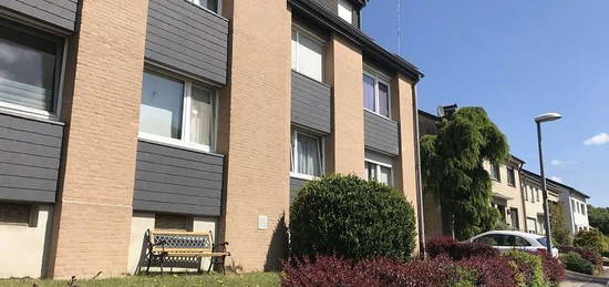 Modernisierte Wohnung mit drei Zimmern und Garten in Aachen Laurensberg