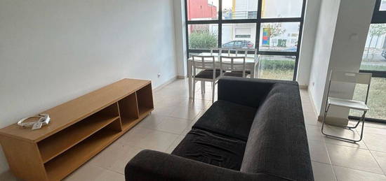 Arrendamento de Apartamento T1 ,   Urbanização Palmela Village, 8 A8