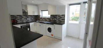 5 bedroom terraced house