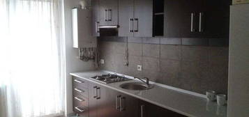 Inchiriez apartament cu o camera in bloc nou