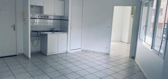 Appartement  à louer, 2 pièces, 1 chambre, 35 m²