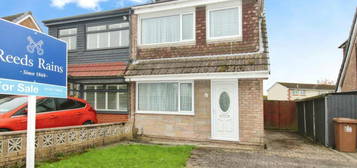 3 bedroom semi-detached house for sale