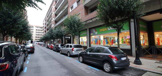 Piso en venta en calle Leopoldo Alas, 5