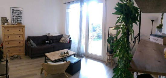 Appartement  à louer, 2 pièces, 1 chambre, 45 m²