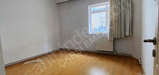 ÇARŞI'DAN GÜLHANE HASTANESİ YAKINI 3+1 ALTI DOLGULU DAİRE