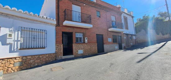 Casa adosada en venta en Valle del Zalabí