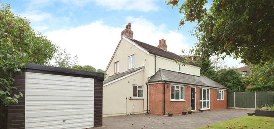 3 bed semi-detached house for sale