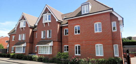 Flat to rent in Haven Manor, Shore Road, Warsash, Southampton, Hampshire SO31