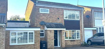 4 bedroom link detached house for sale