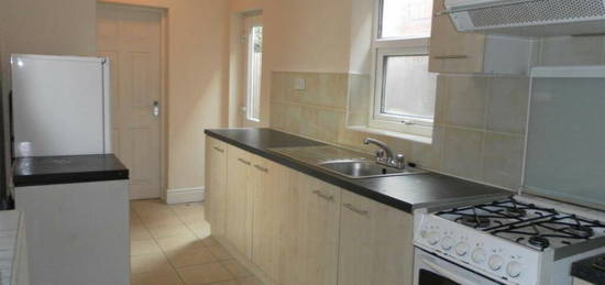 4 bedroom terraced house