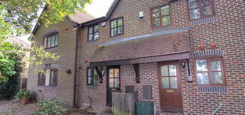 Terraced house to rent in Park Road, Uxbridge UB8