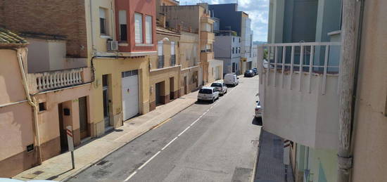 Alquiler de  Casa de pueblo en calle de Benicarló, 40