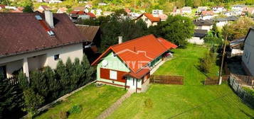 Exkluzívne na predaj rodinný dom s pozemkom 924 m2, Žilina - Trnové