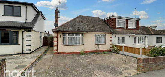 2 bedroom detached house