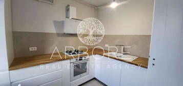 Apartament 2 camere , loc de parcare în Otopeni