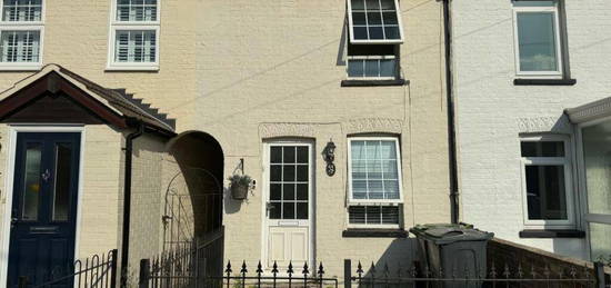 2 bedroom terraced house