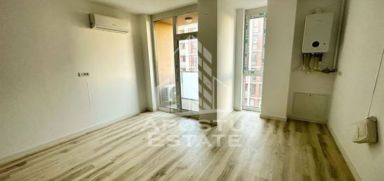 Apartament cu 2 camere open space Torontalului