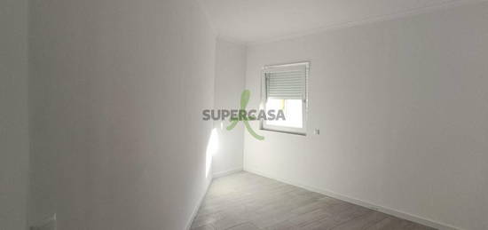 Apartamento T2 para arrendamento Anual