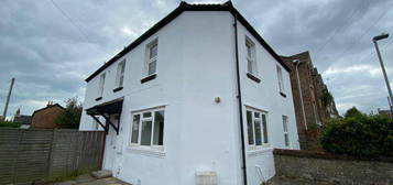 2 bedroom semi-detached house