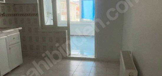 ŞEHİT İLHANLAR CADDESİNDE SATILIK 2+1 SONKAT DAİRE