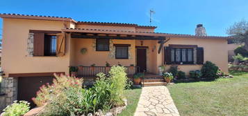 Casa o chalet en venta en Carrer de Bergent, 14, Cabanyes - Mas Ambrós - Mas Pallí