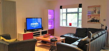 Flat to rent in The Needleworks, Albion Street, Leicester LE1