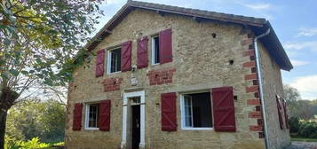 Maison  à louer, 5 pièces, 4 chambres, 110 m²