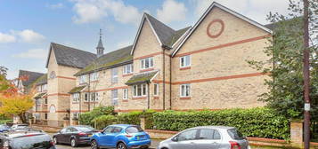 2 bedroom ground floor flat for sale