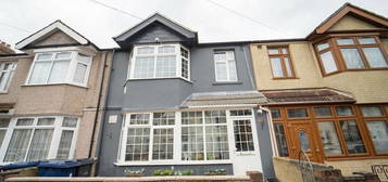 4 bedroom terraced house for sale