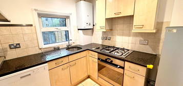 3 bed flat to rent