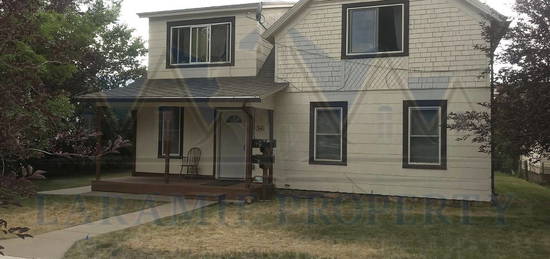 514 S 10th St APT 2, Laramie, WY 82070