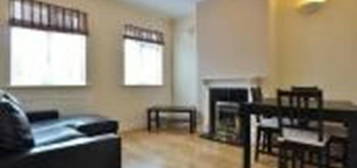 2 bedroom maisonette