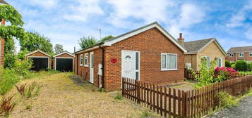 2 bedroom detached bungalow for sale